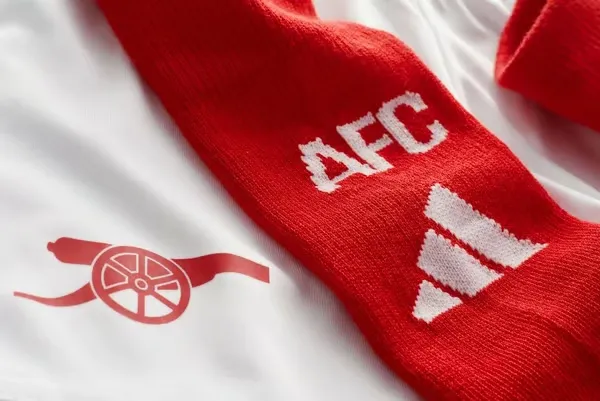 Kit Domicile Enfant Arsenal 2024/25 – Image 3