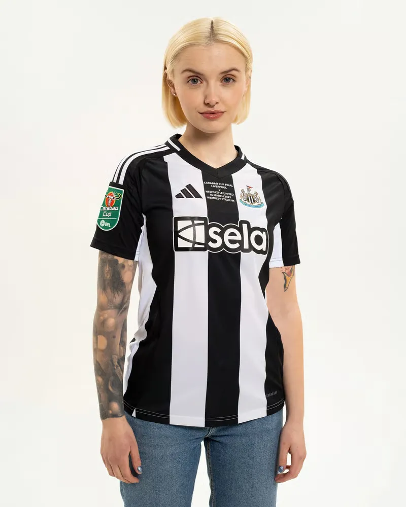Maillot des vainqueurs de la Carabao Cup Newcastle United 2025 Femme