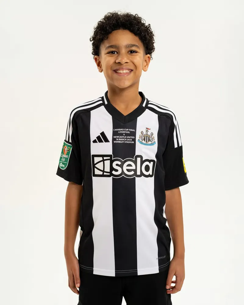 Maillot des vainqueurs de la Carabao Cup Newcastle United 2025 Enfant