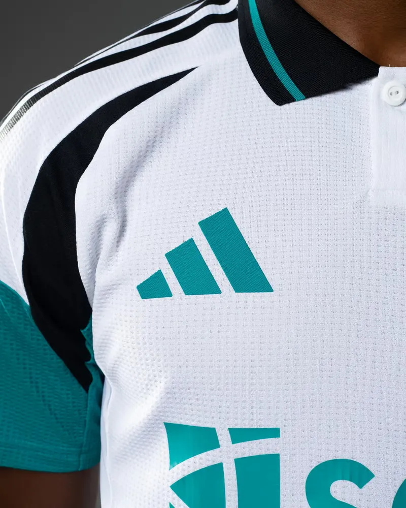 1679205_52192C5D-AFDC-EB92-A59B-3A250CCFCC27