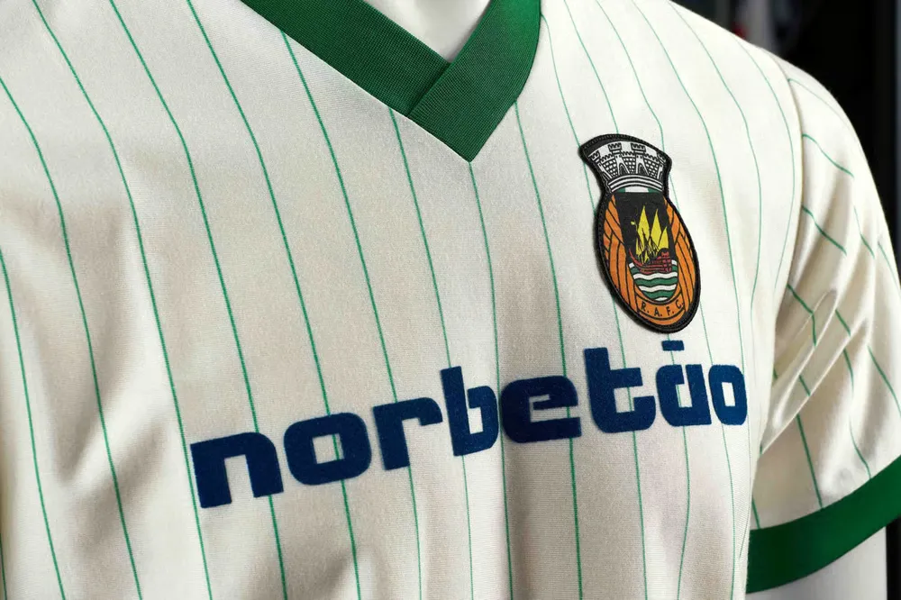 Maillot Femme Rio Ave FC 1983/84 Finale Coupe du Portugal Rétro – Image 2