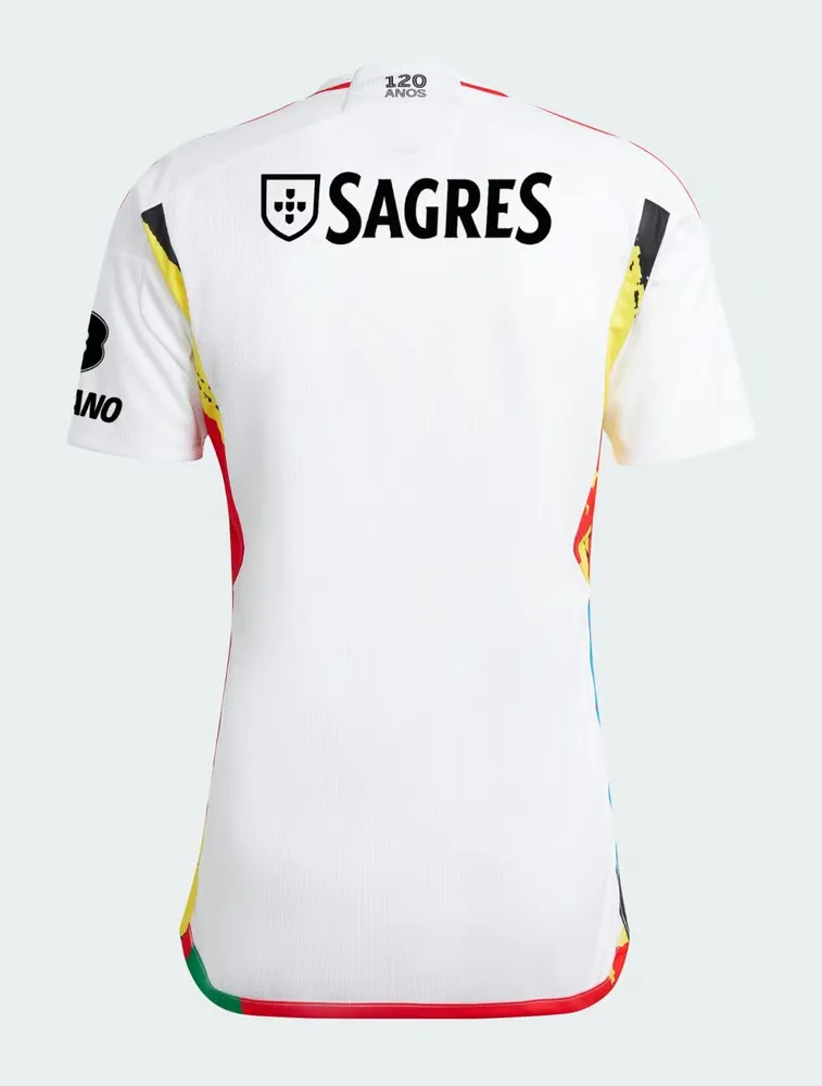 1680035_9F016821-4F71-55D4-B2F4-CC0846492DBB