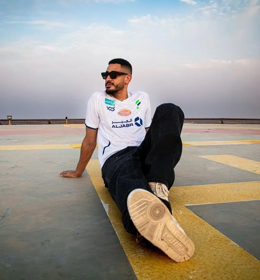 Maillot extérieur 2024/25 pour femme du Al-Fateh – Image 2