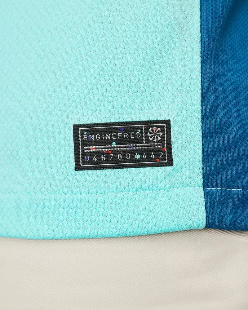 1684416_CBC83398-C5DC-D065-B6A9-B488415CCFD6