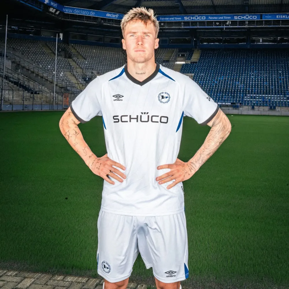 Short Femme Arminia Bielefeld 2025/26 Extérieur – Image 2