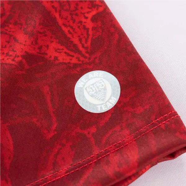 1690276_E7634664-6FFC-C0F8-5F92-5B2667A5C4B5