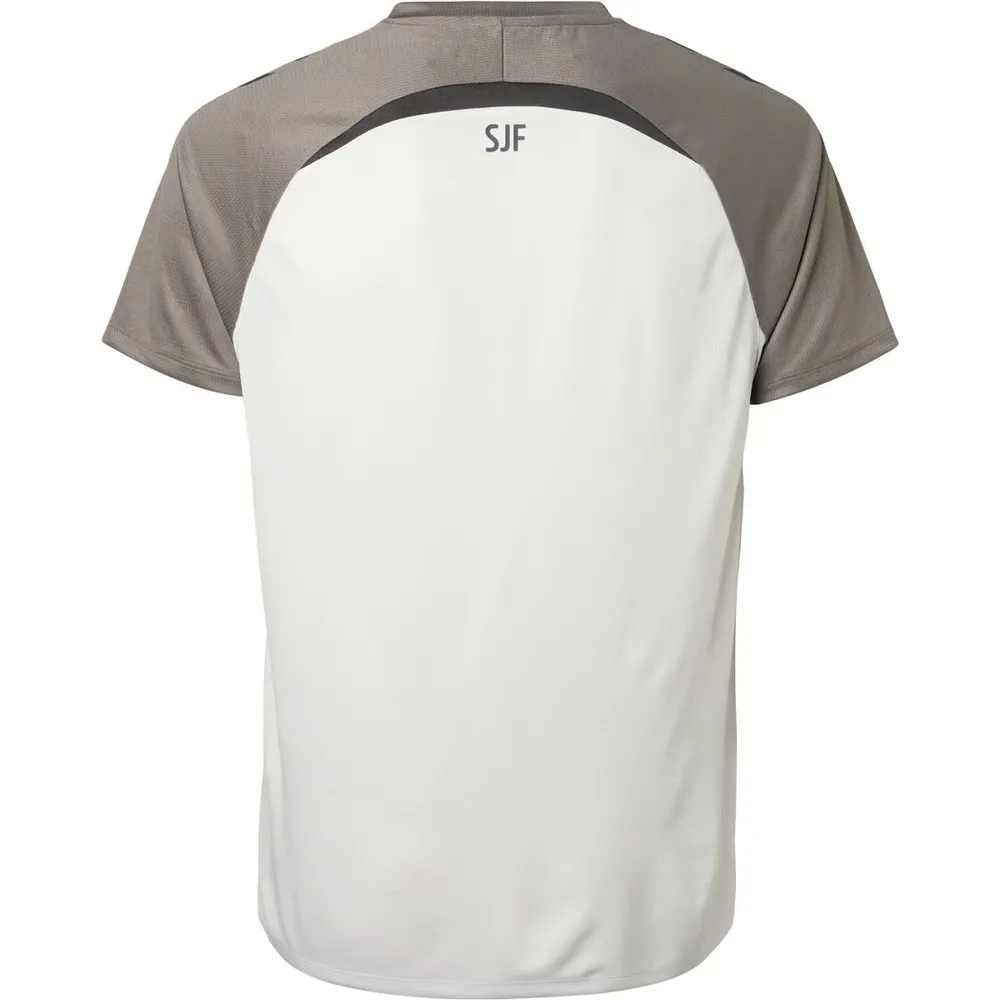 2579751_F7C78DFA-8941-306C-B740-6FF41CCE6D41