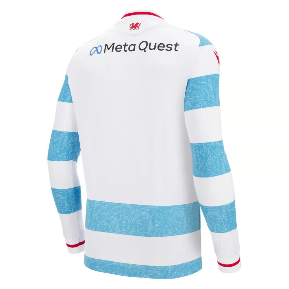 2579991_CDED7741-9F2C-ECE5-EE6F-2E9333726B06