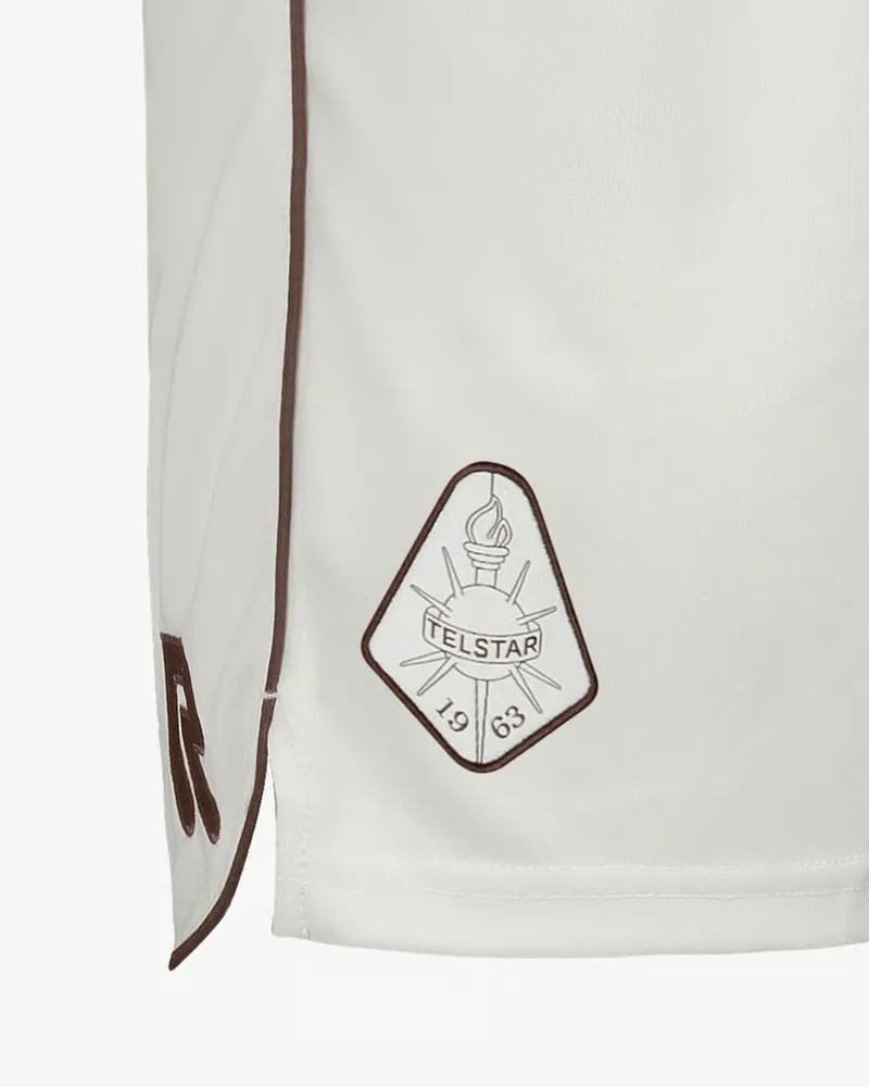 2580151_5690276A-69ED-81BD-961B-23247B929201