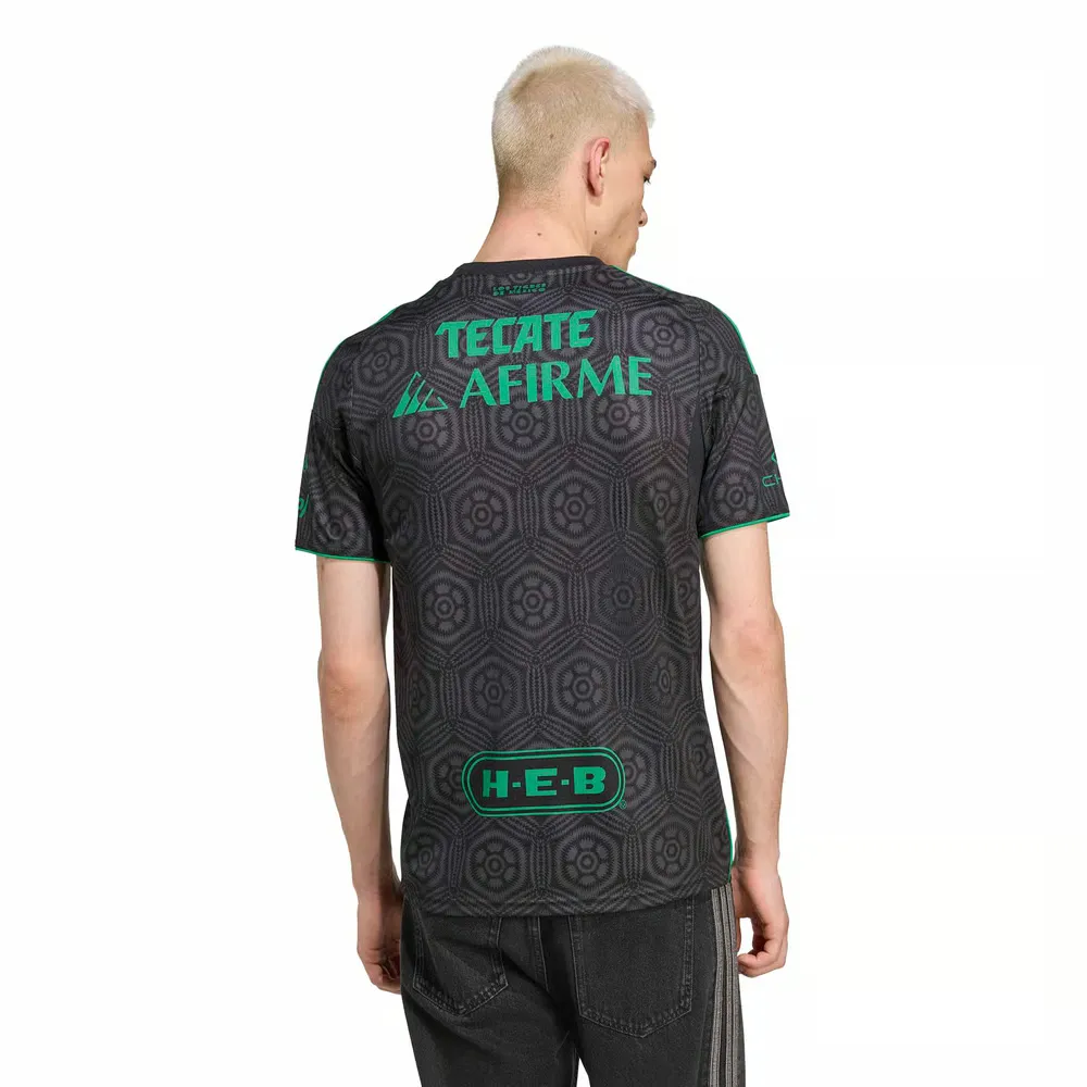 2580545_0BD160C3-C0F9-C71D-7B62-7B454945666B