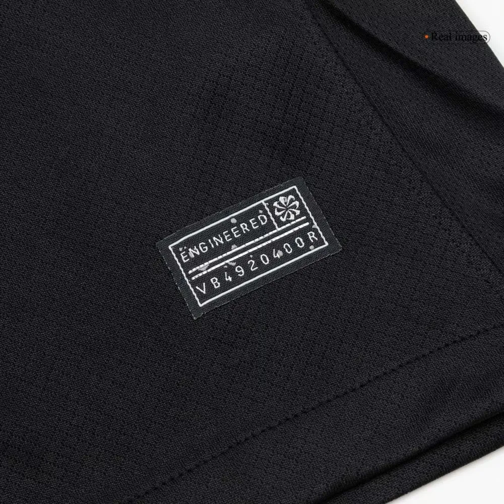 2580858_14BEA7E4-C3F1-1535-BD22-B64B19C5E49C