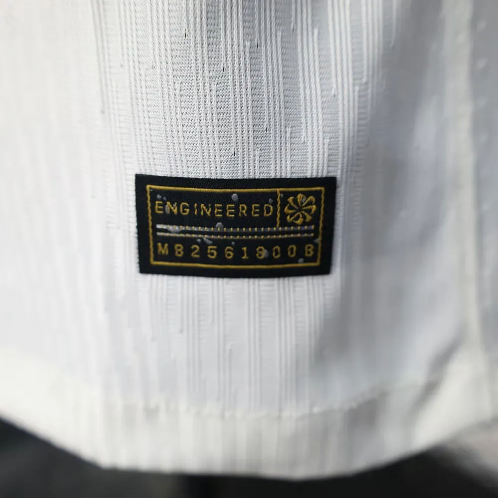 2580863_9CFC49D4-AD81-D706-A569-C645D5D6B87E