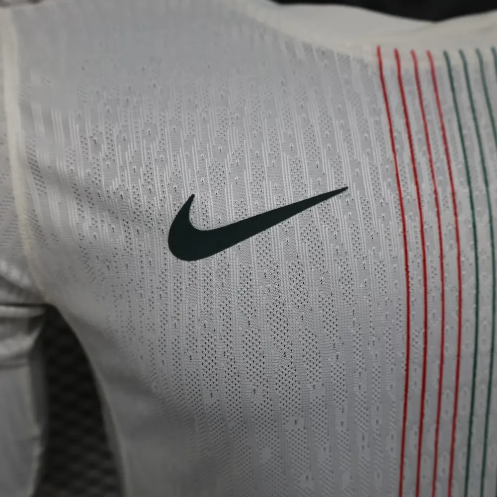 2580869_9CFC49D4-AD81-D706-A569-C645D5D6B87E