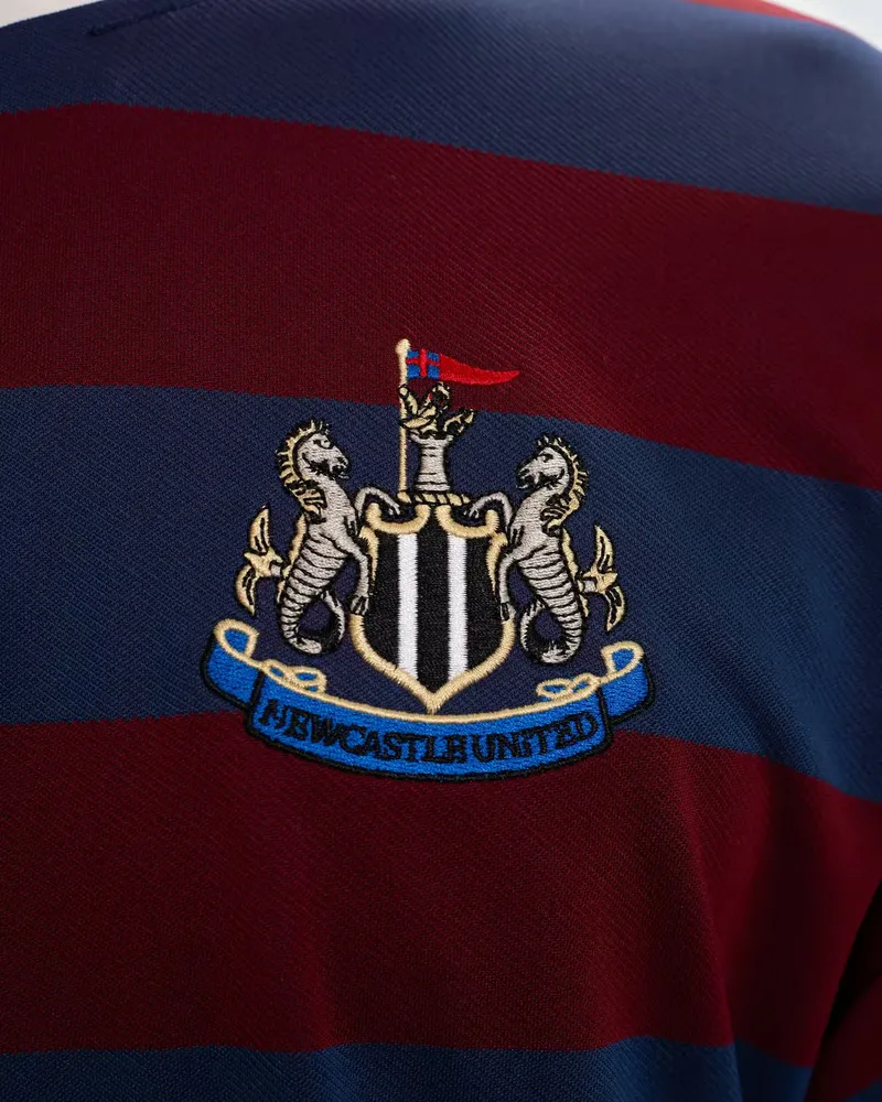 Maillot Rétro Extérieur Newcastle United 1995/96 Homme – Image 3