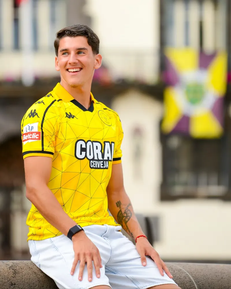 Femme CD Nacional 2025/26 Maillot Extérieur – Image 2