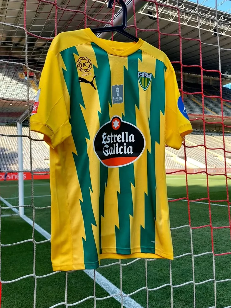 Homme CD Tondela 2025/26 Maillot Domicile