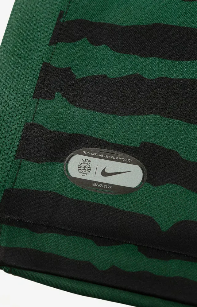 Femme Sporting CP 2025/26 Troisième Maillot de Noël – Image 3