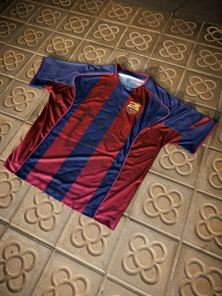 Maillot rétro Ed Sheeran x Spotify x FC Barcelona 2004/05 pour homme – Image 4
